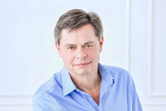 Gene Eidelman, CEO and Co-founder of Azure Printed Homes